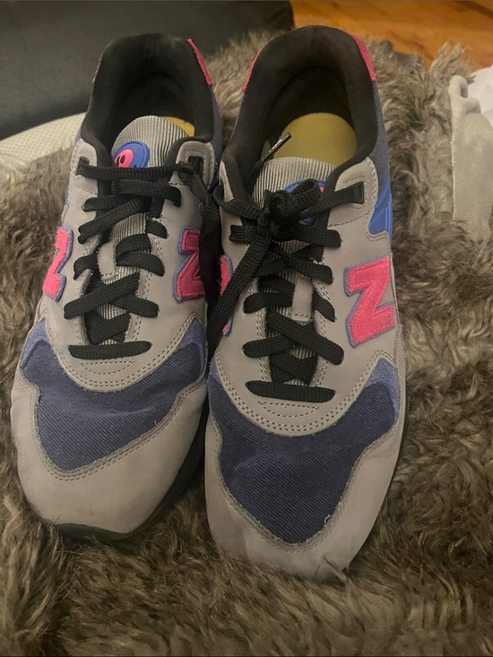 New Balance Other - New Balance Grey Navy Sneakers with Pink N Accents